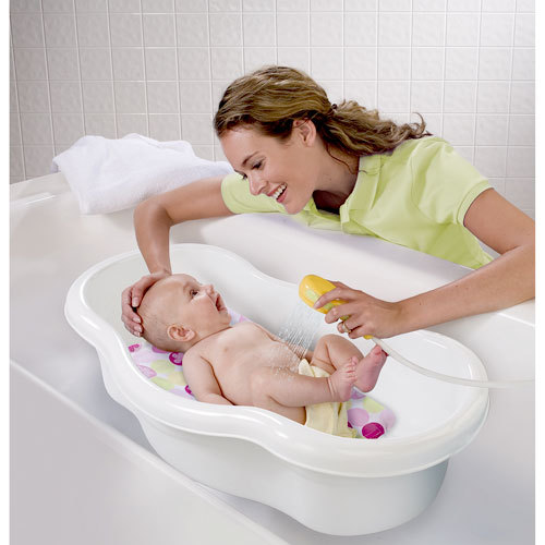 Cómo deben ser los baños del recién nacido?